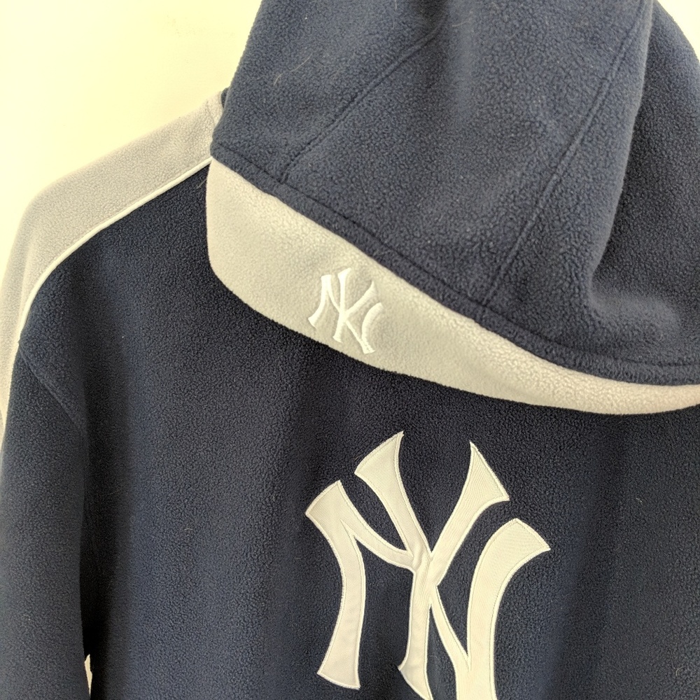 Reebok New York Yankees Hoodie - Medium